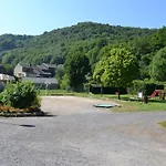 Authentic In Semoy Valley *