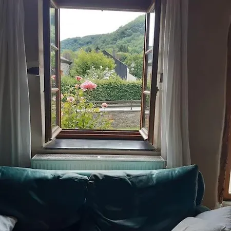 Authentic In Semoy Valley *