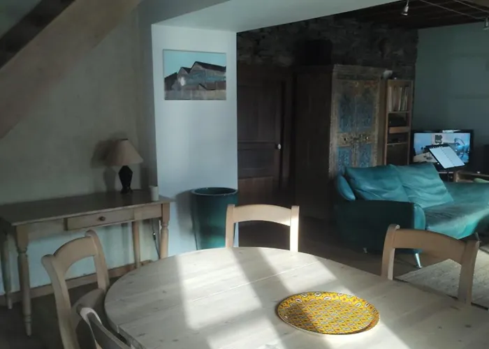 Authentic In Semoy Valley *